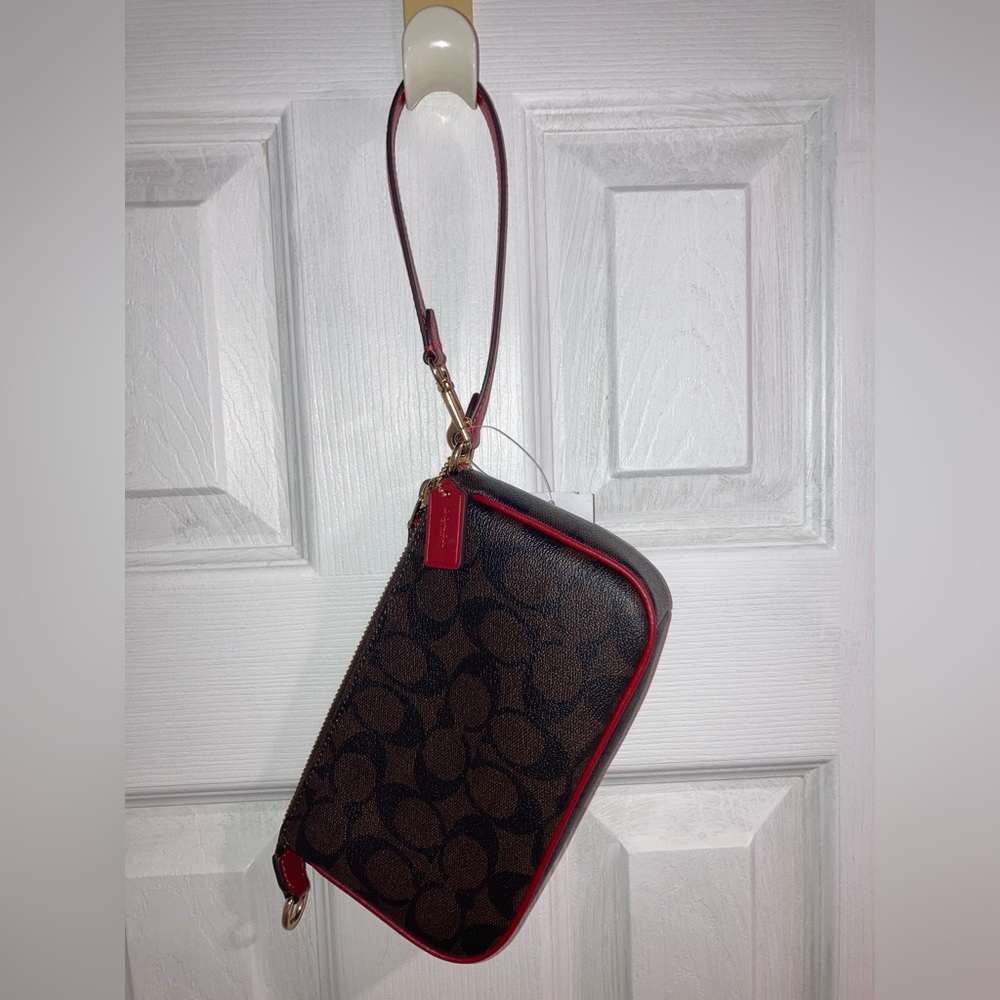 Coach Shoulder Bag - Picture 3 of 3